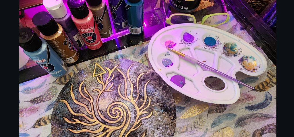 Luminous Misfit: The Spiral of&nbsp;Becoming